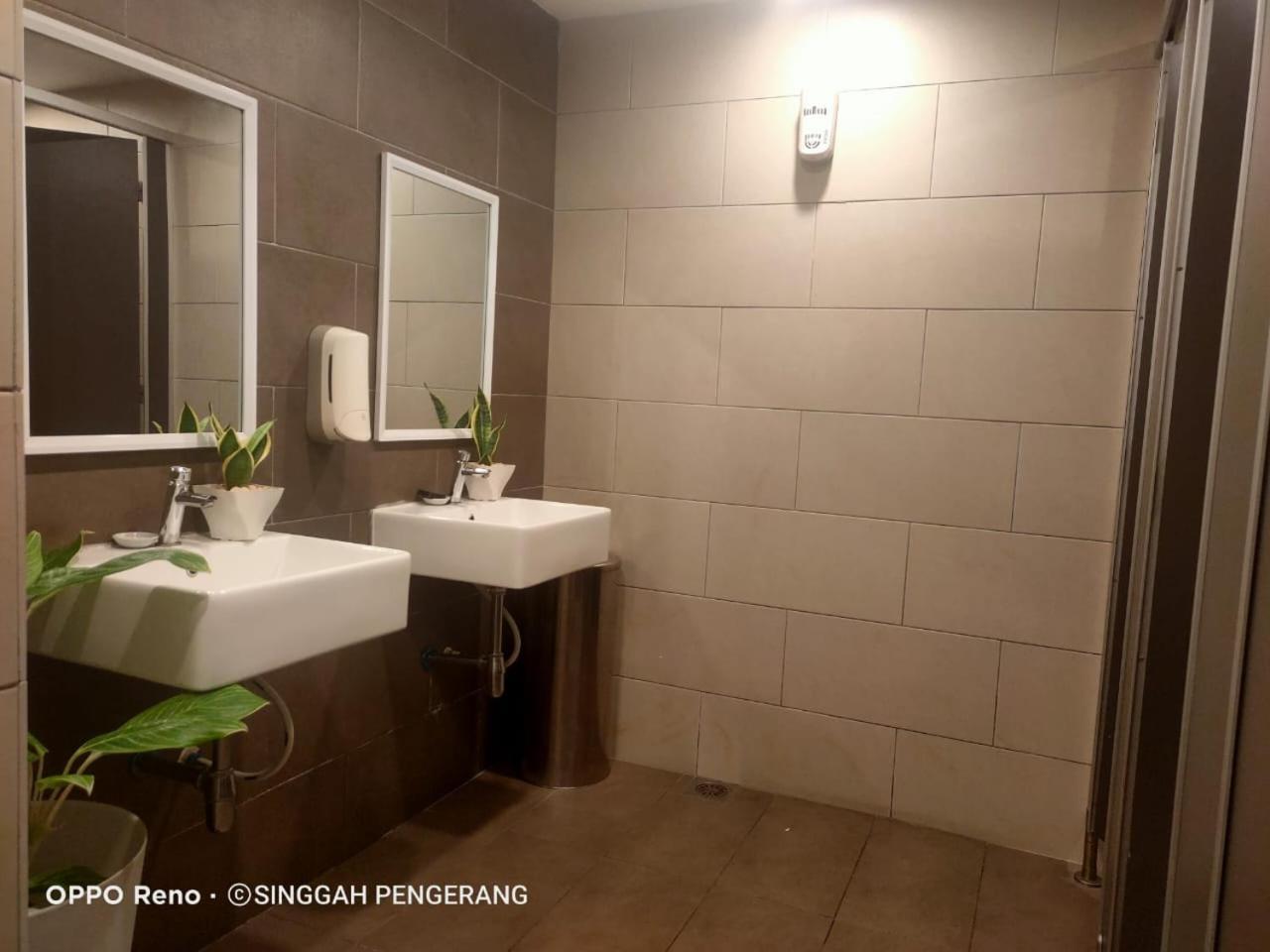 Singgah Pengerang Hotel Zewnętrze zdjęcie